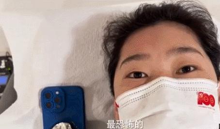 九游娱乐体育官网-包含观众席上掌声雷动，赛场上惊心动魄一幕上演的词条